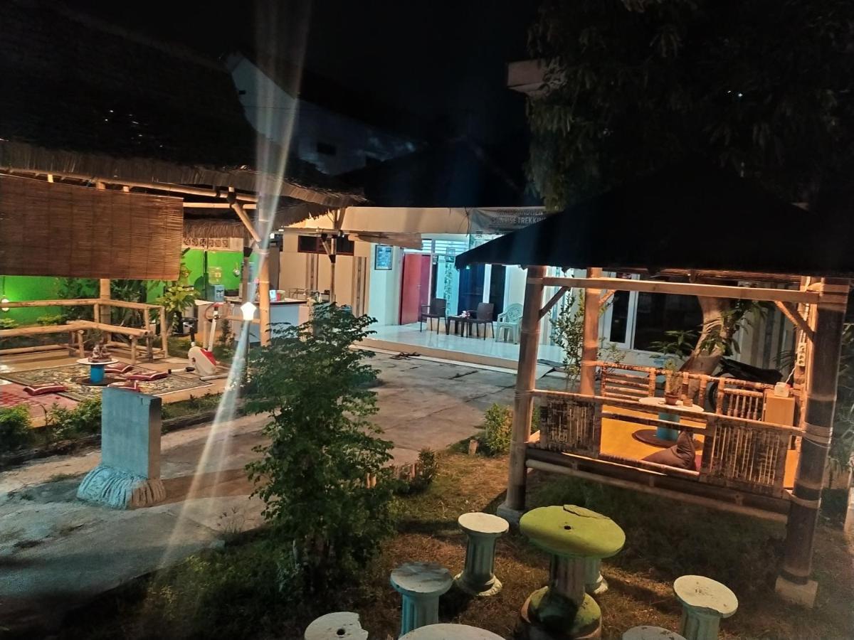Robiu Homestay Banyuwangi  Luaran gambar