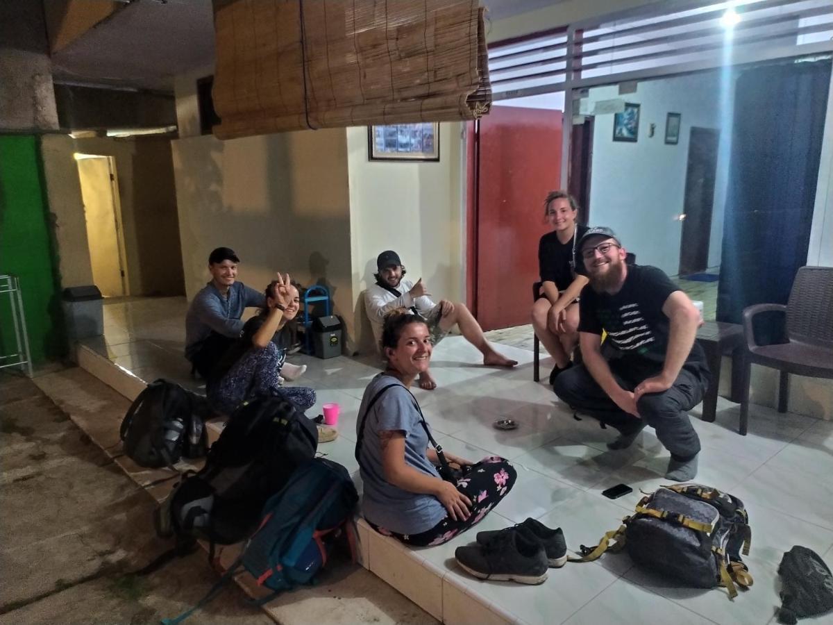 Robiu Homestay Banyuwangi  Luaran gambar